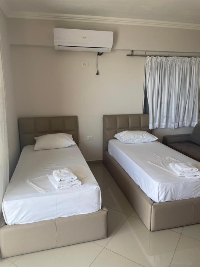 Xhulio Appartement Saranda