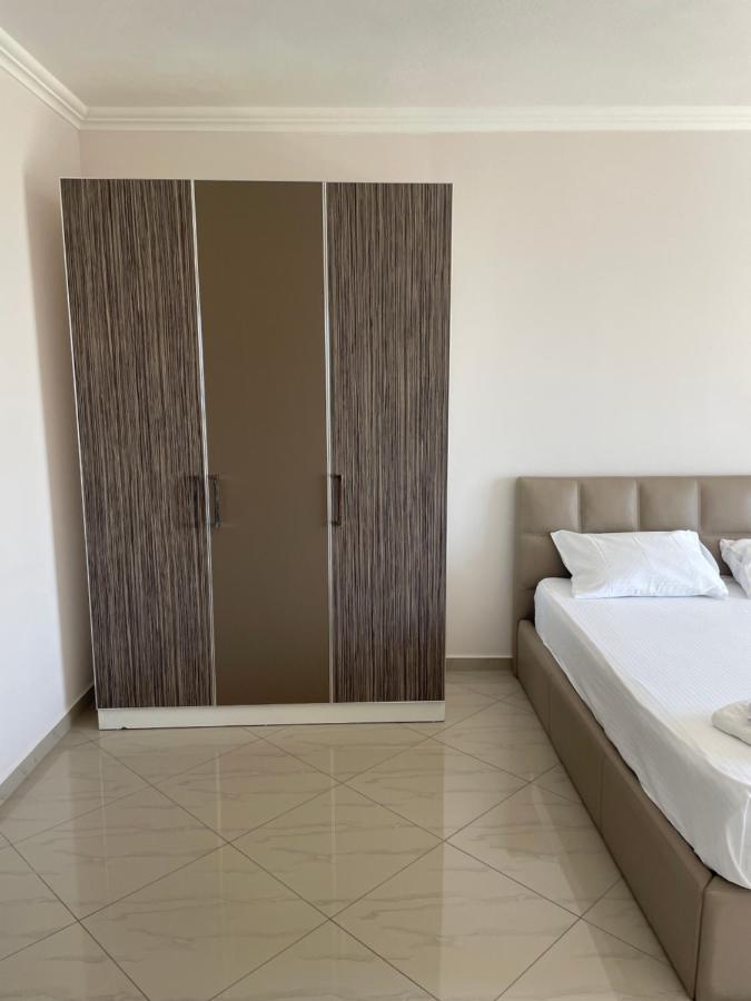 Appartement Xhulio Saranda