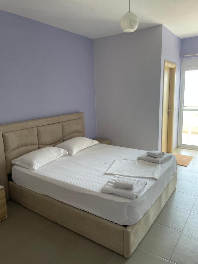 Xhulio Appartement Saranda