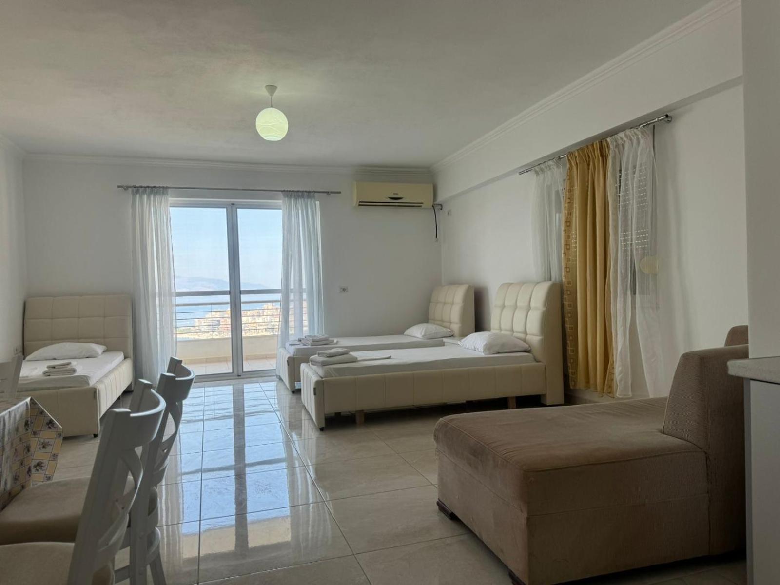 Appartement Xhulio Saranda