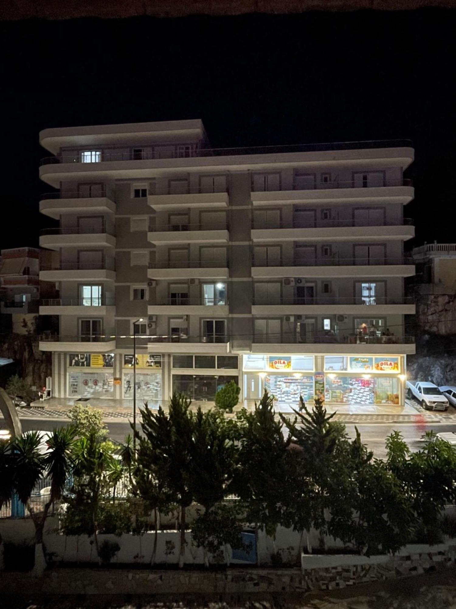 Xhulio Appartement Saranda