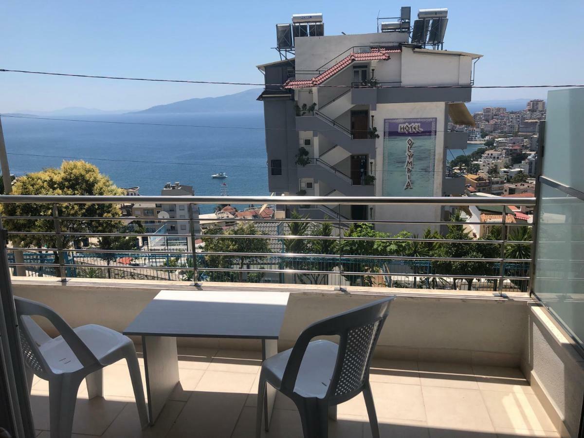 Xhulio Appartement *