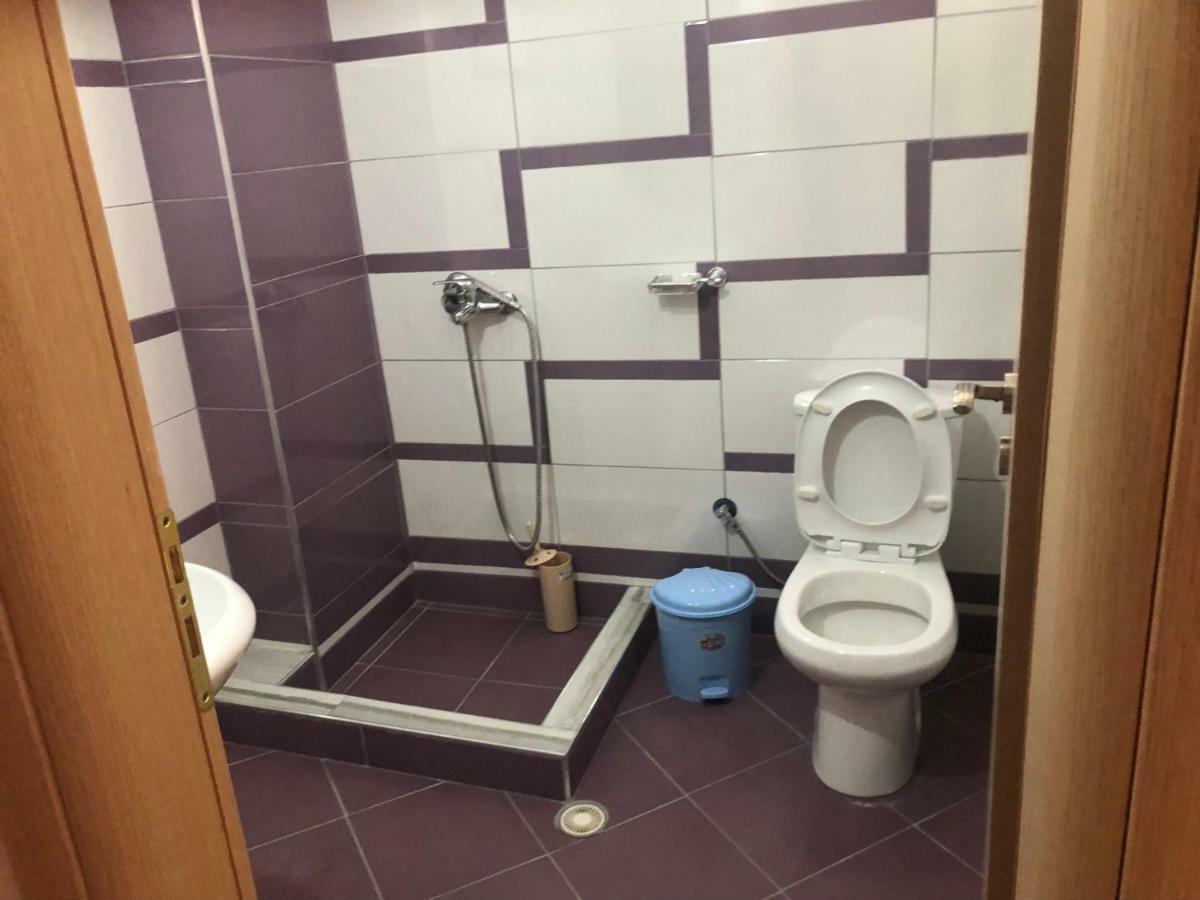 Xhulio Appartement Saranda